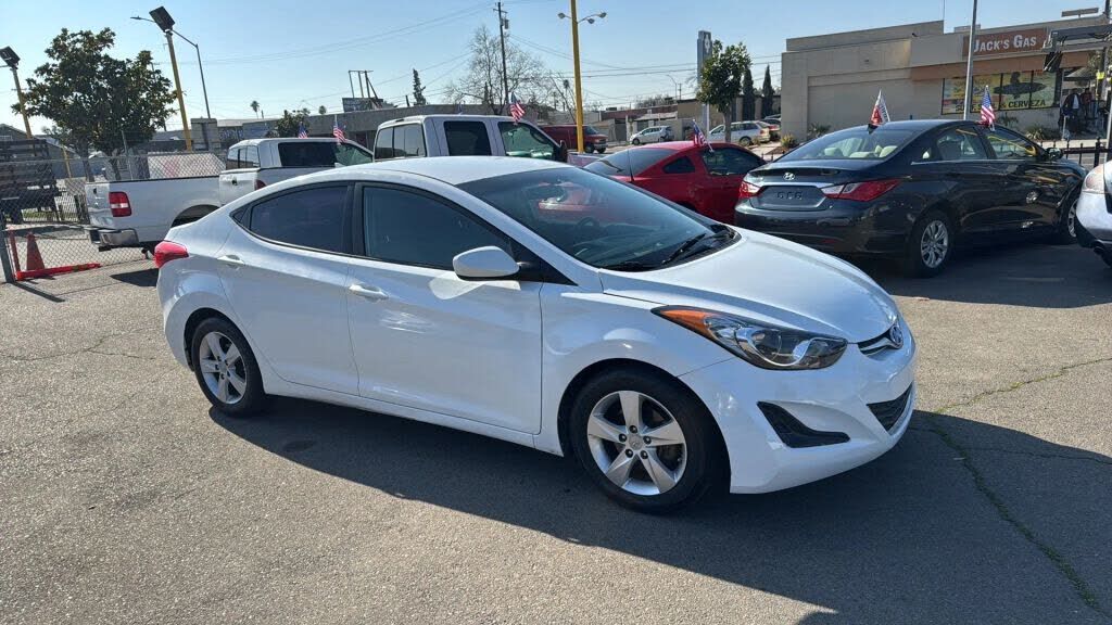 2013 HYUNDAI Elantra