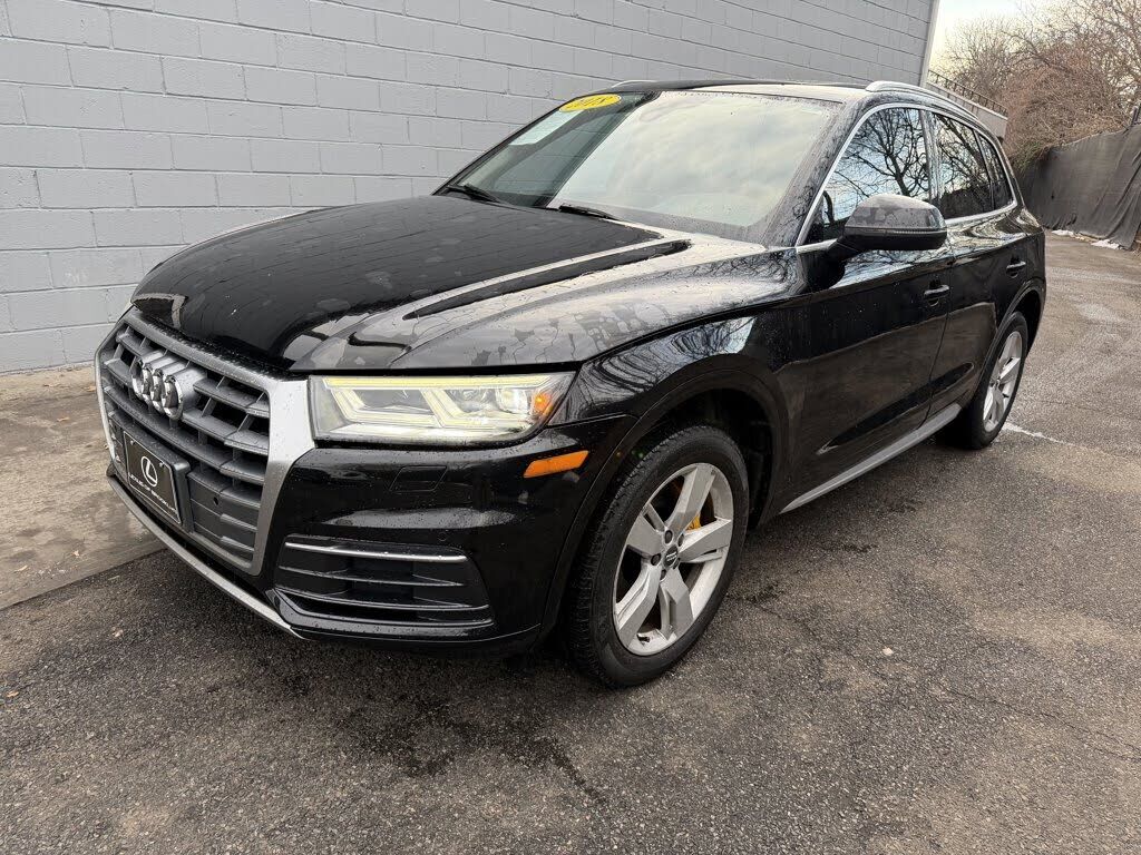 2018 AUDI Q5