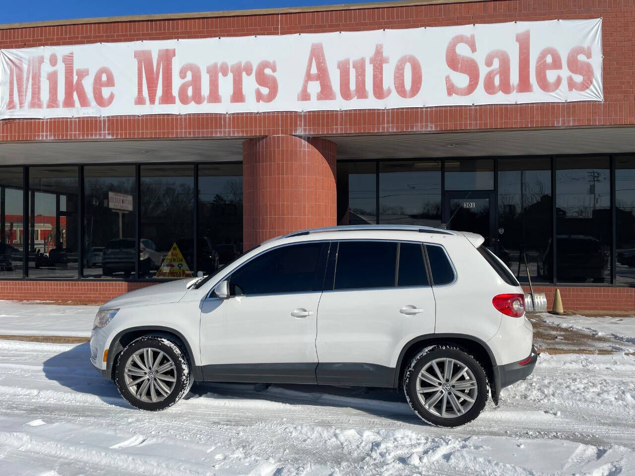 2010 VOLKSWAGEN Tiguan