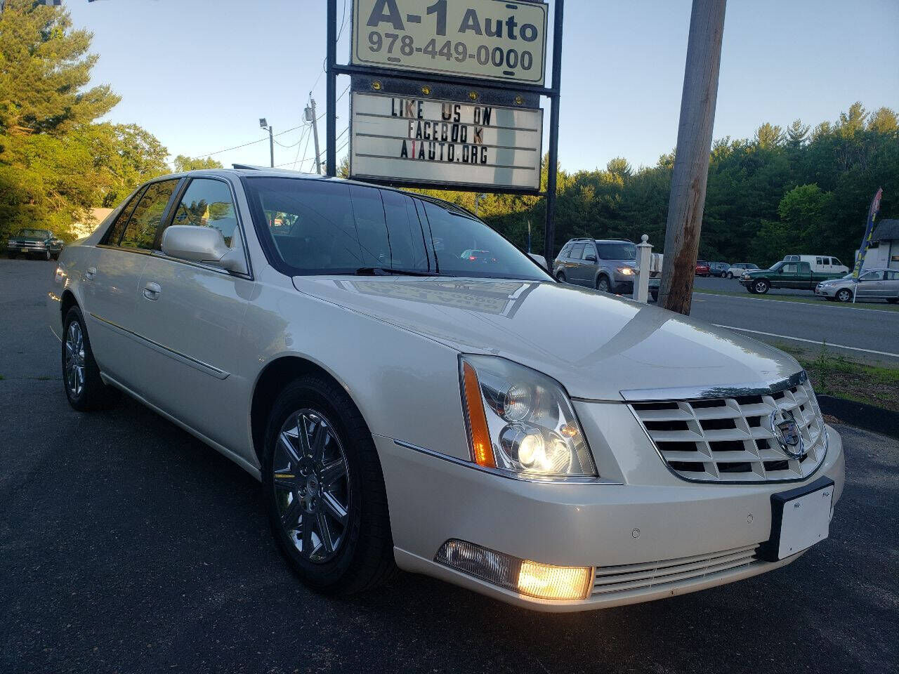 2011 CADILLAC DTS