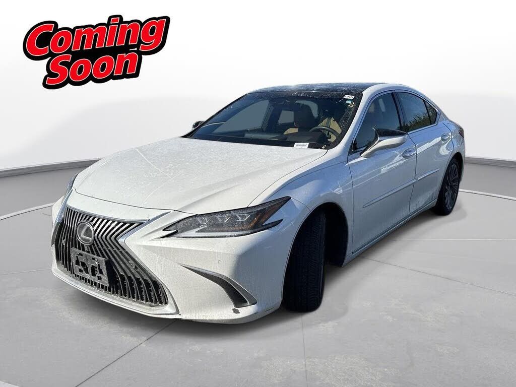 2019 LEXUS ES