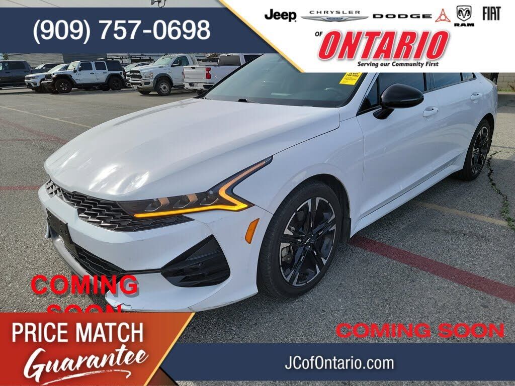 2022 KIA K5