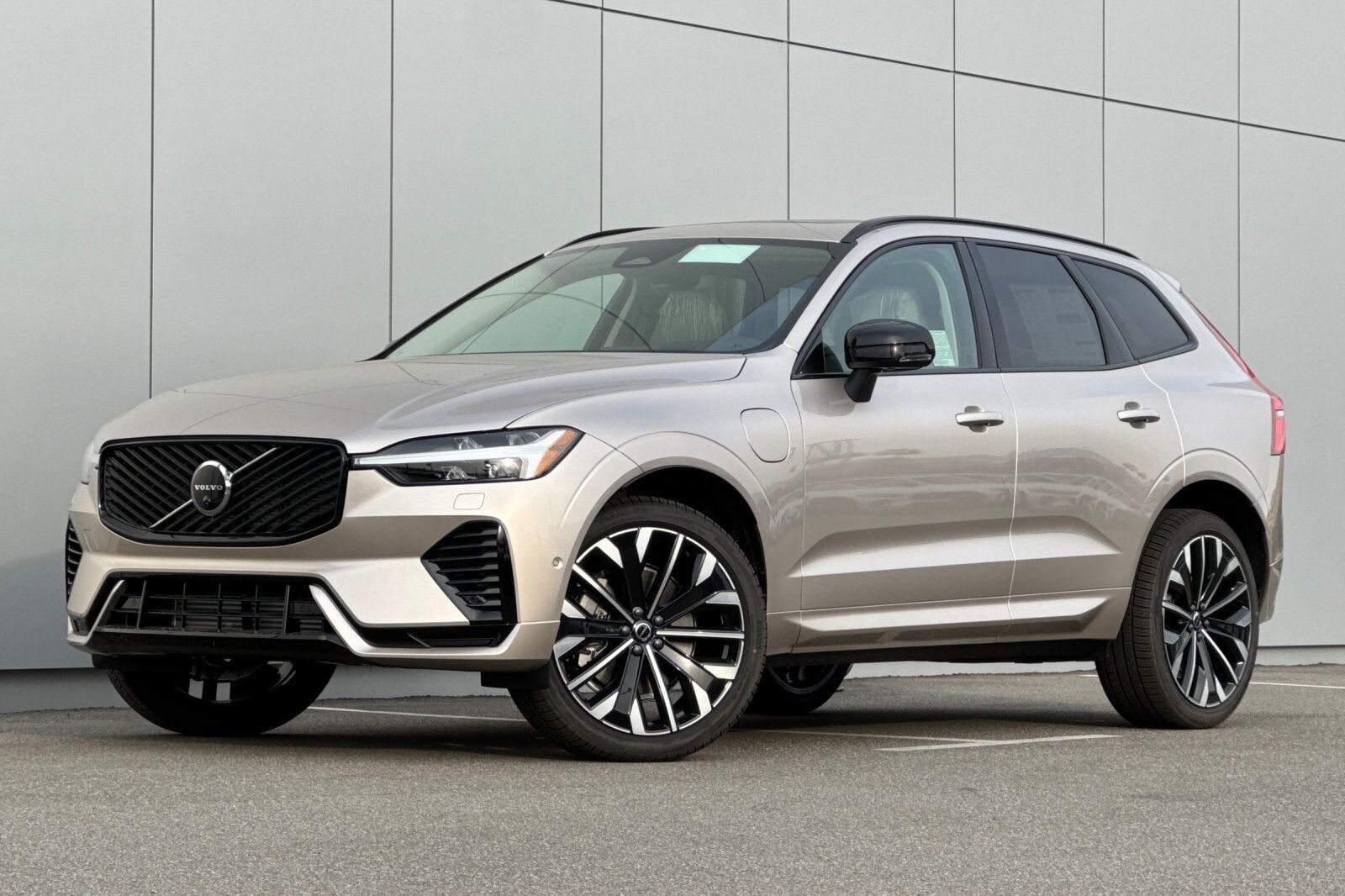 2026 VOLVO XC60