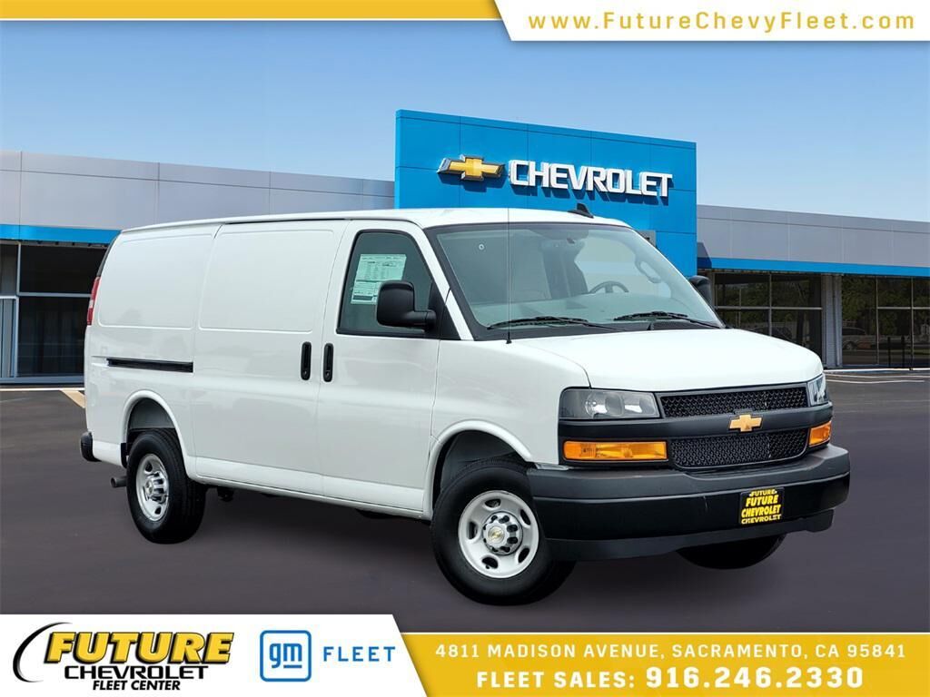 2025 CHEVROLET Express