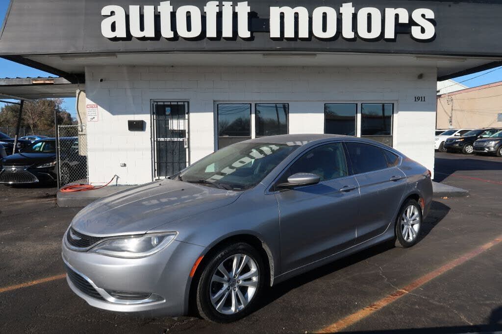 2016 CHRYSLER 200
