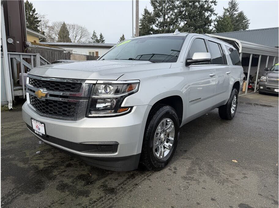 2016 CHEVROLET Suburban