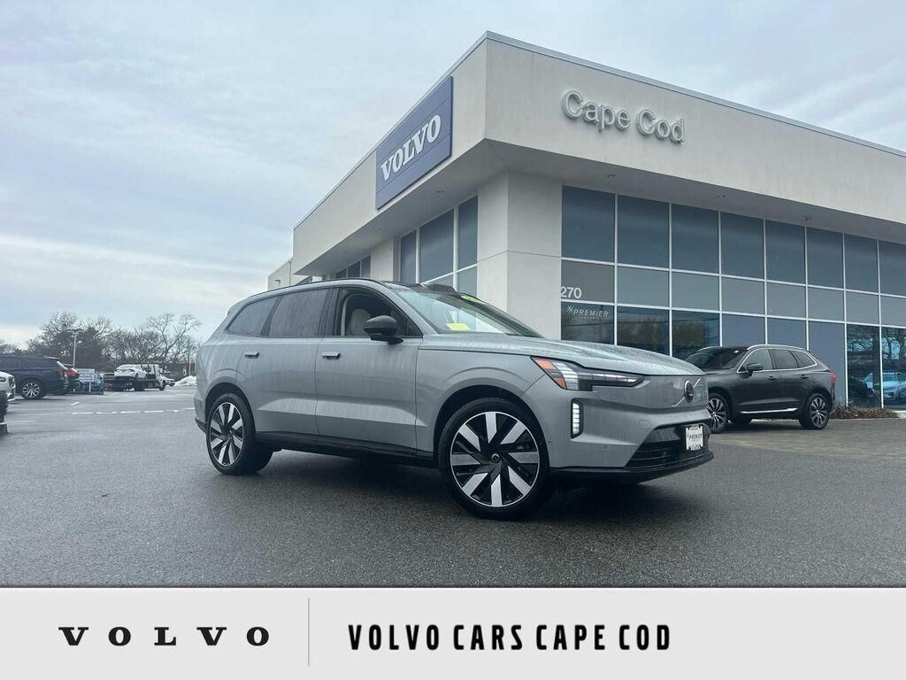 2025 VOLVO EX90