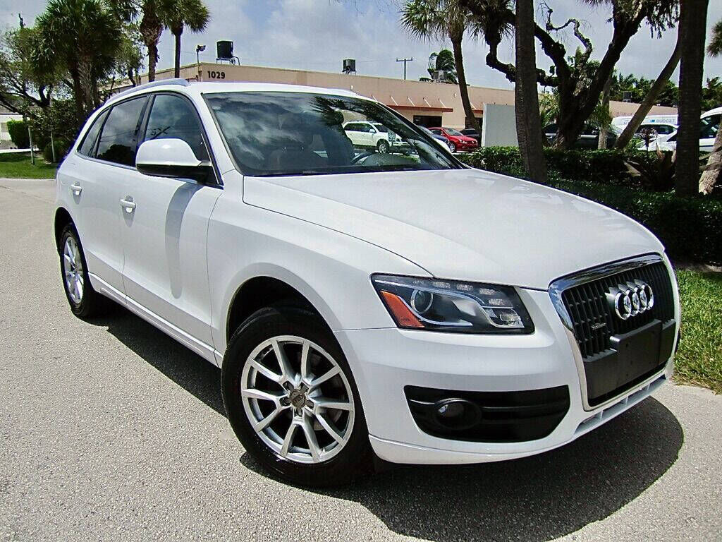2011 AUDI Q5
