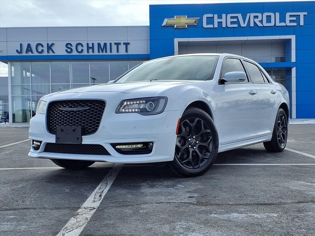 2023 CHRYSLER 300