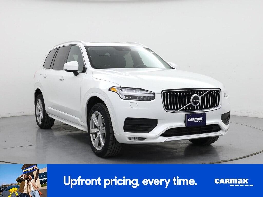 2022 VOLVO XC90