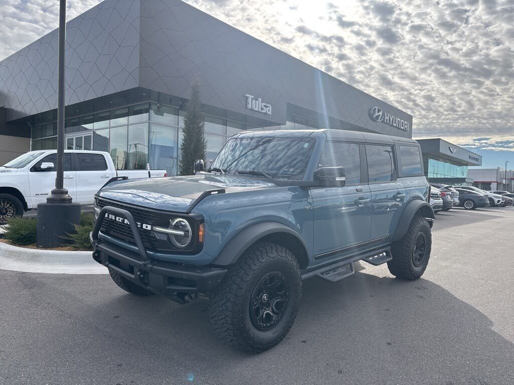 2021 FORD Bronco