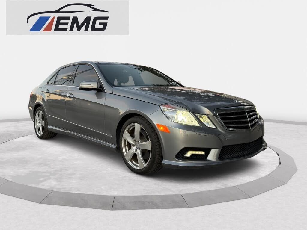 2011 MERCEDES-BENZ E-Class