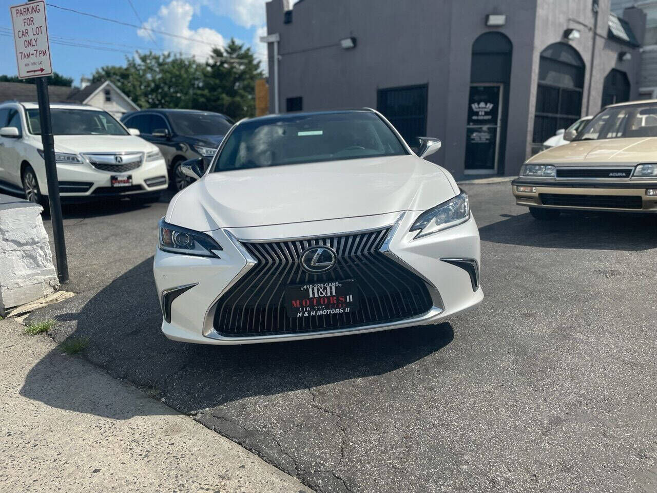 2019 LEXUS ES