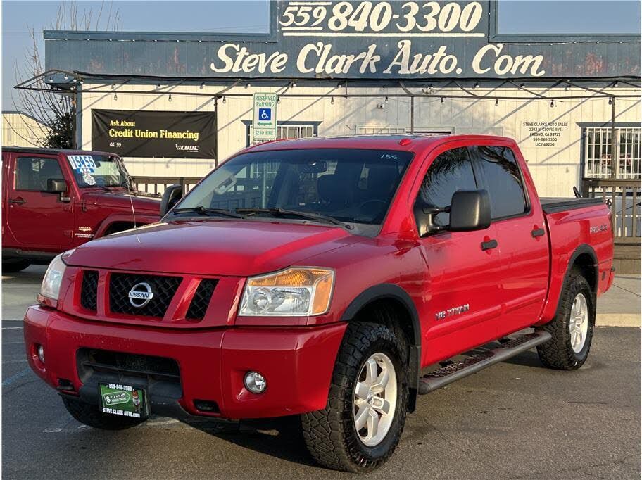 Nissan Titan