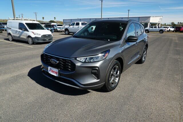 2024 FORD Escape