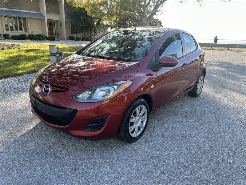 2014 MAZDA Mazda2