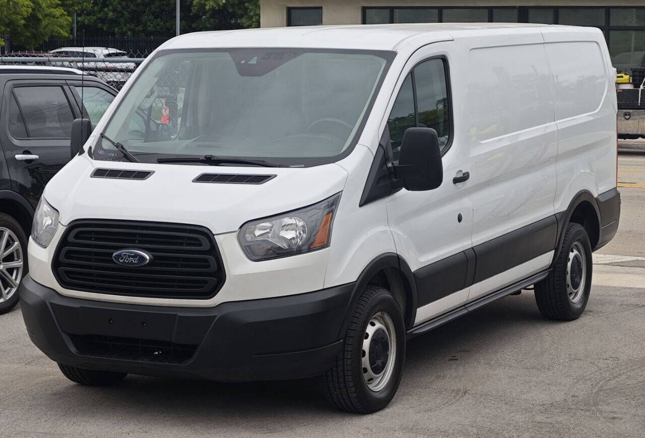 2019 FORD Transit