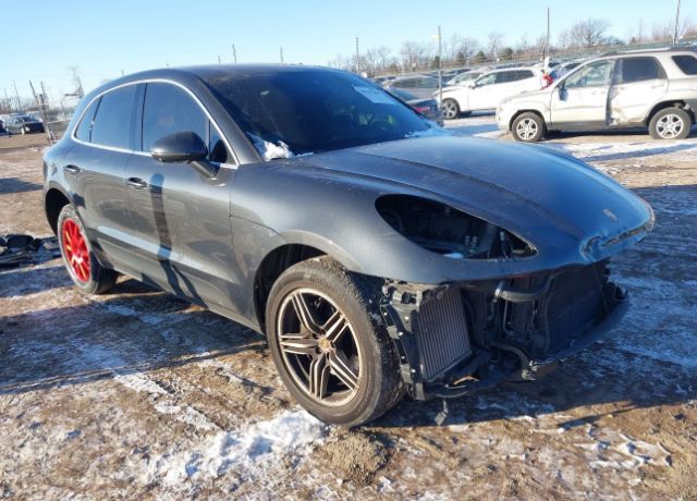 2018 PORSCHE Macan