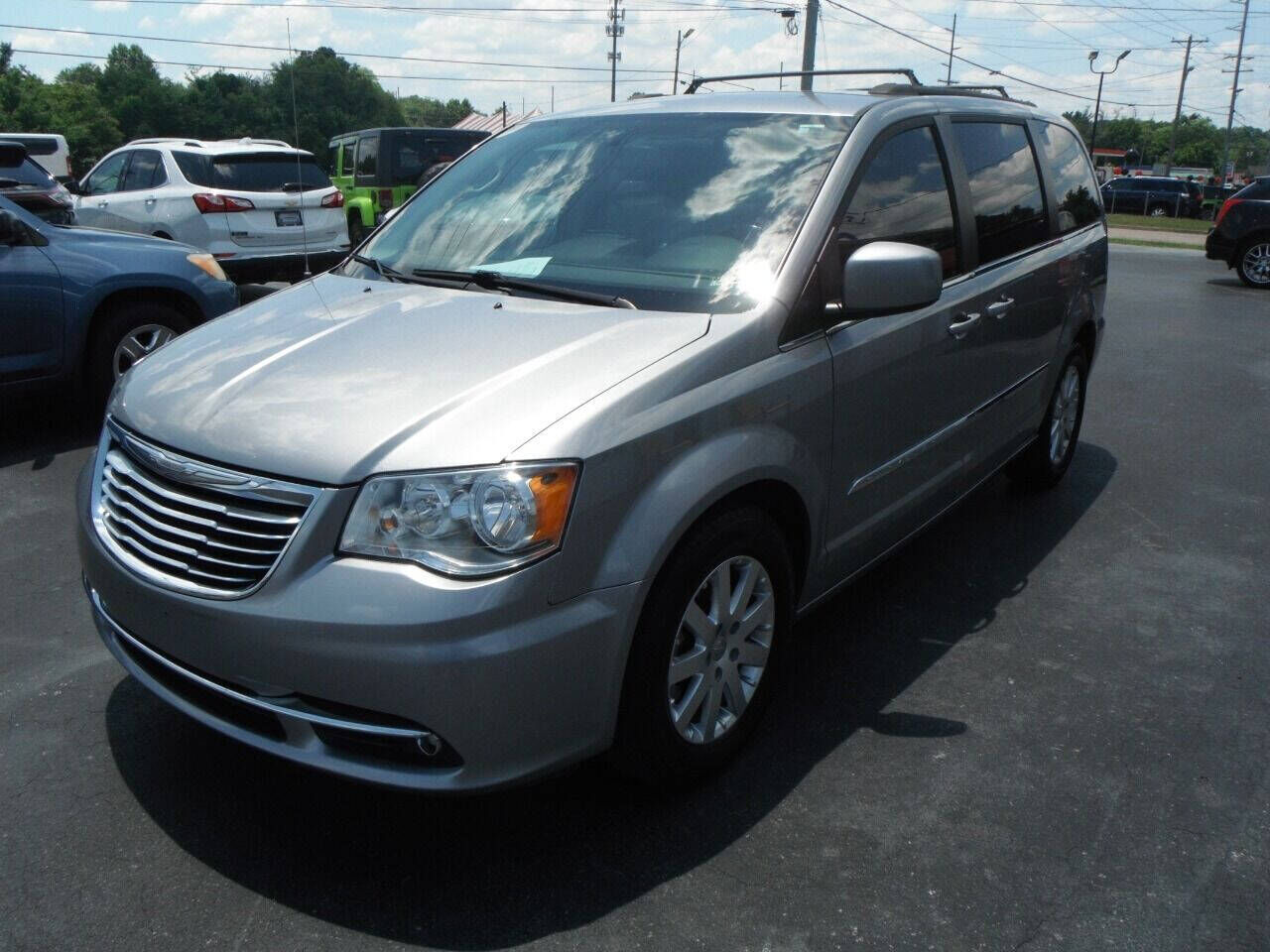 2015 CHRYSLER Town and Country