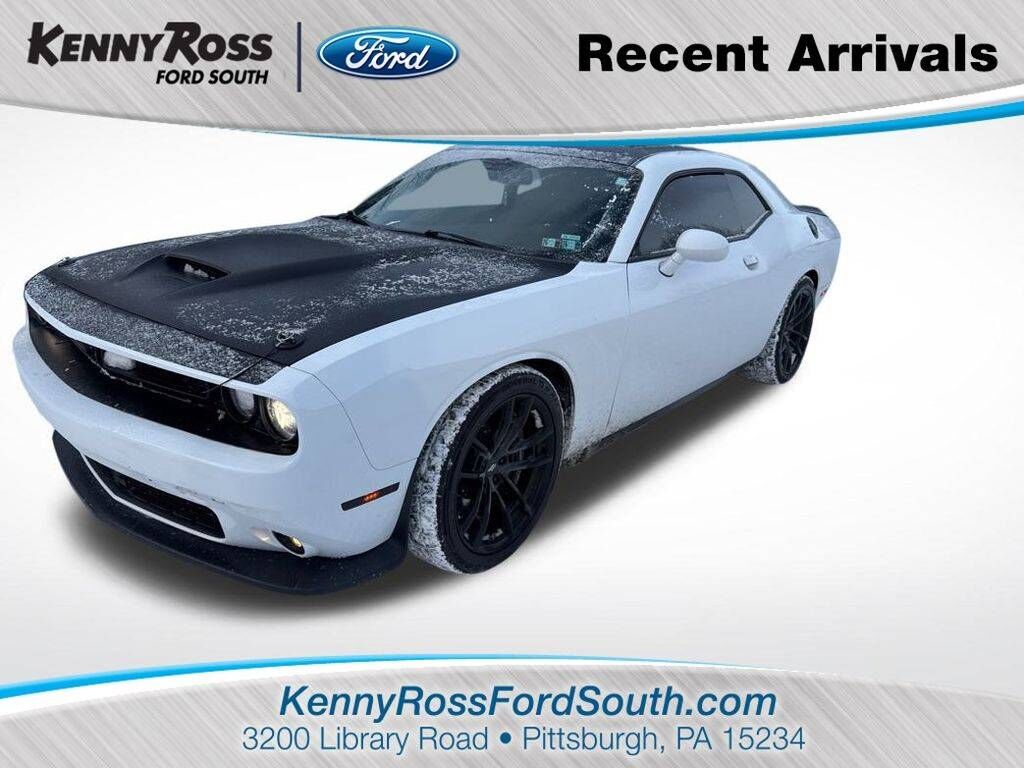 2017 DODGE Challenger