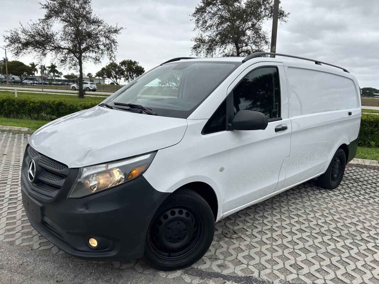 Mercedes-Benz METRIS