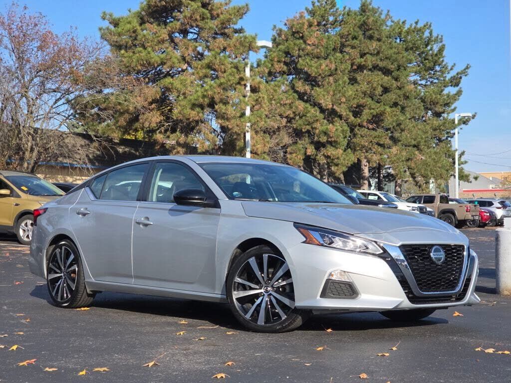 2022 NISSAN Altima