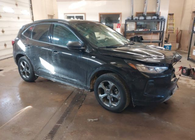 2023 FORD Escape