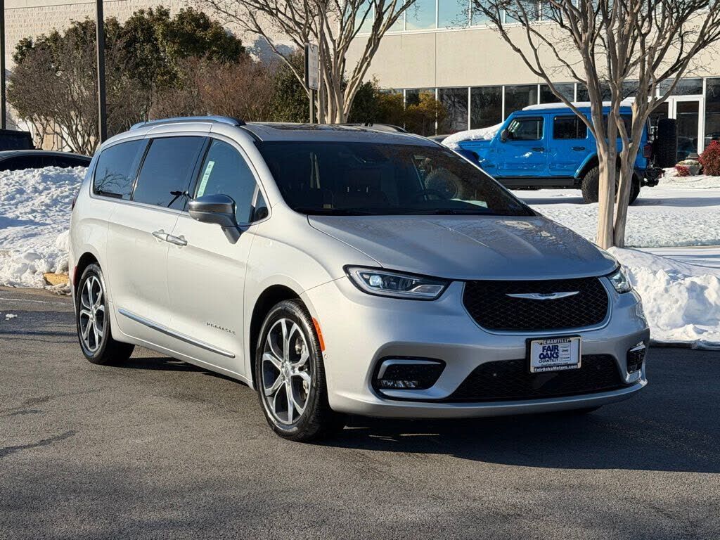 2024 CHRYSLER Pacifica