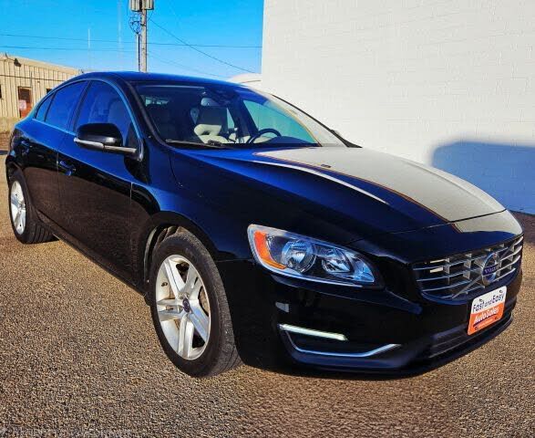 2015 VOLVO S60