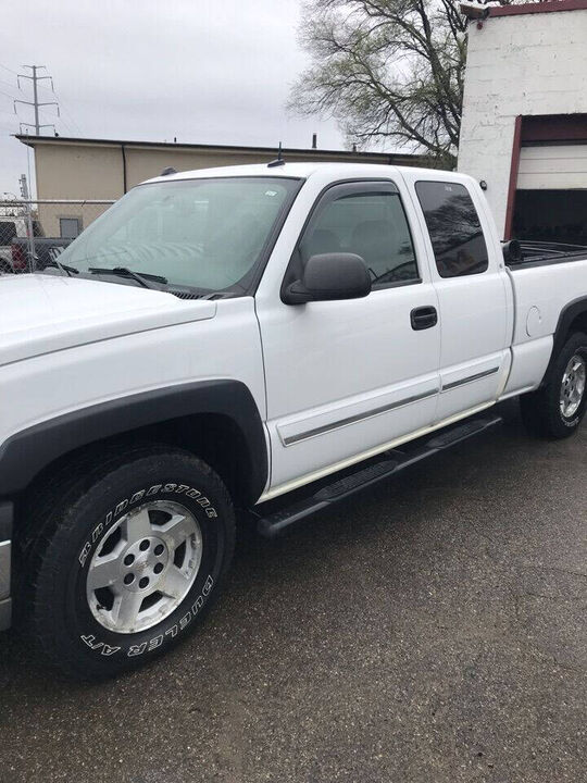 2004 CHEVROLET Silverado