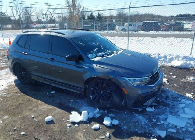 2022 VOLKSWAGEN Tiguan