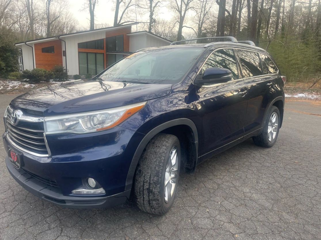 2016 TOYOTA Highlander