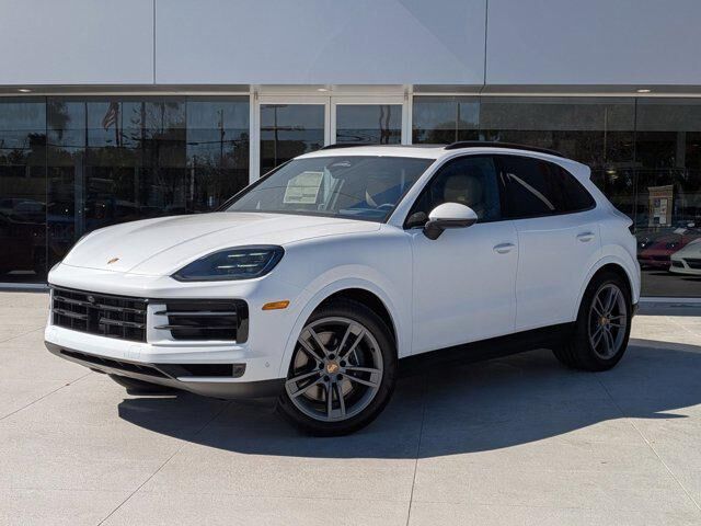 2026 PORSCHE Cayenne