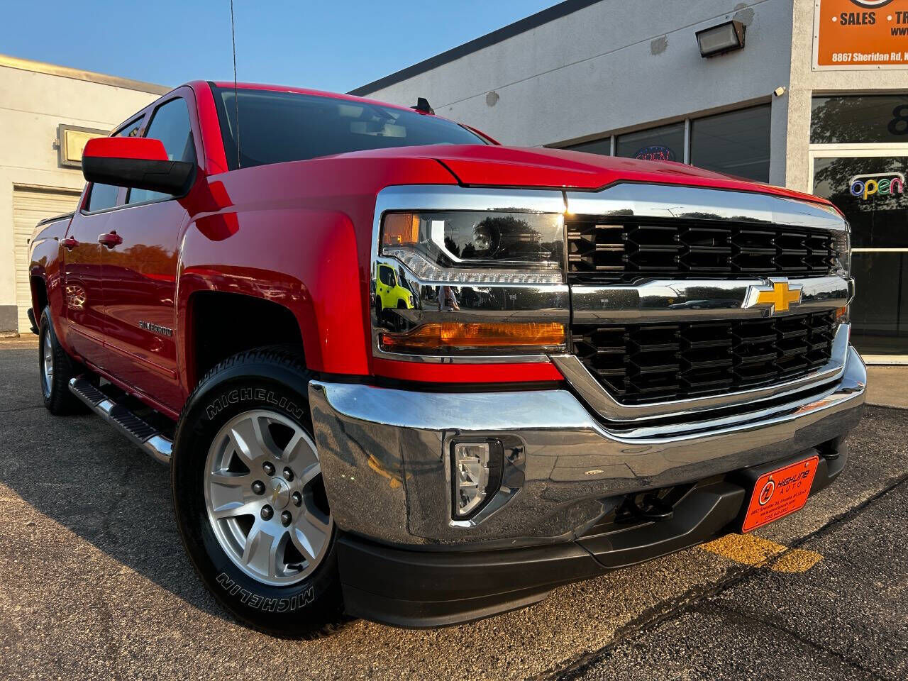 2018 CHEVROLET Silverado