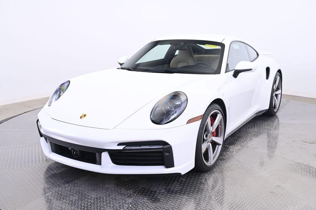 2024 PORSCHE 911