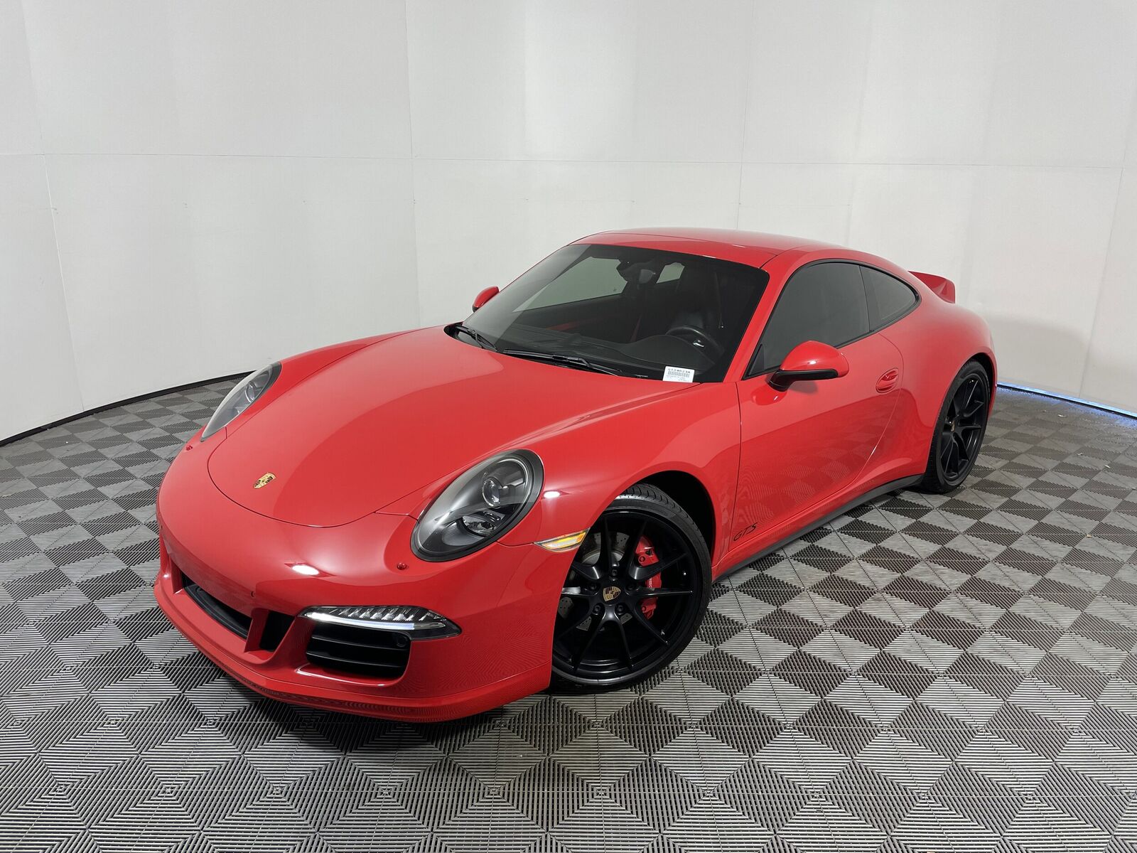 2015 PORSCHE 911