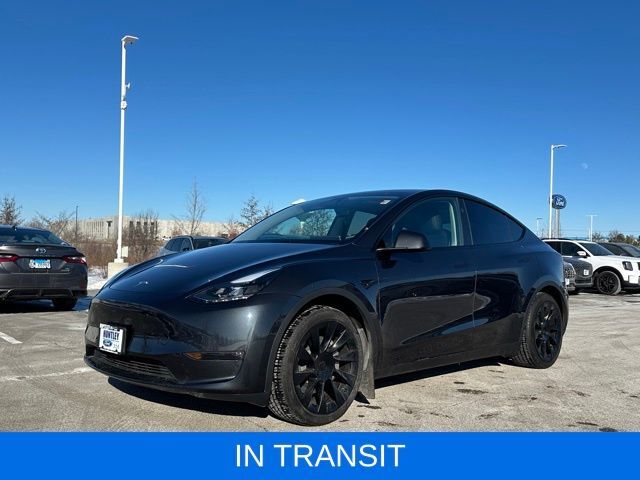 2024 TESLA Model Y