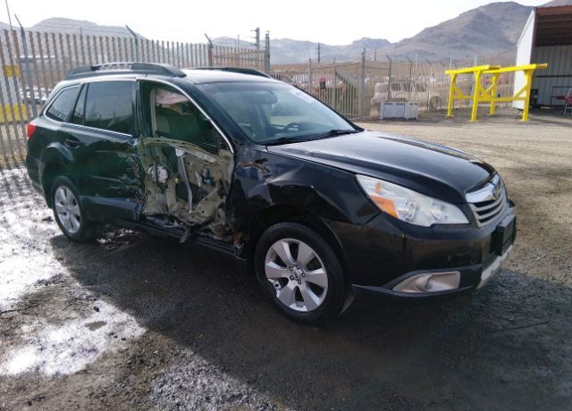 2011 SUBARU Outback