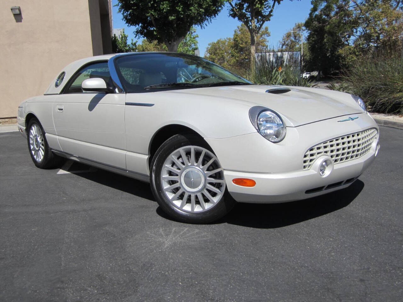 2005 FORD Thunderbird