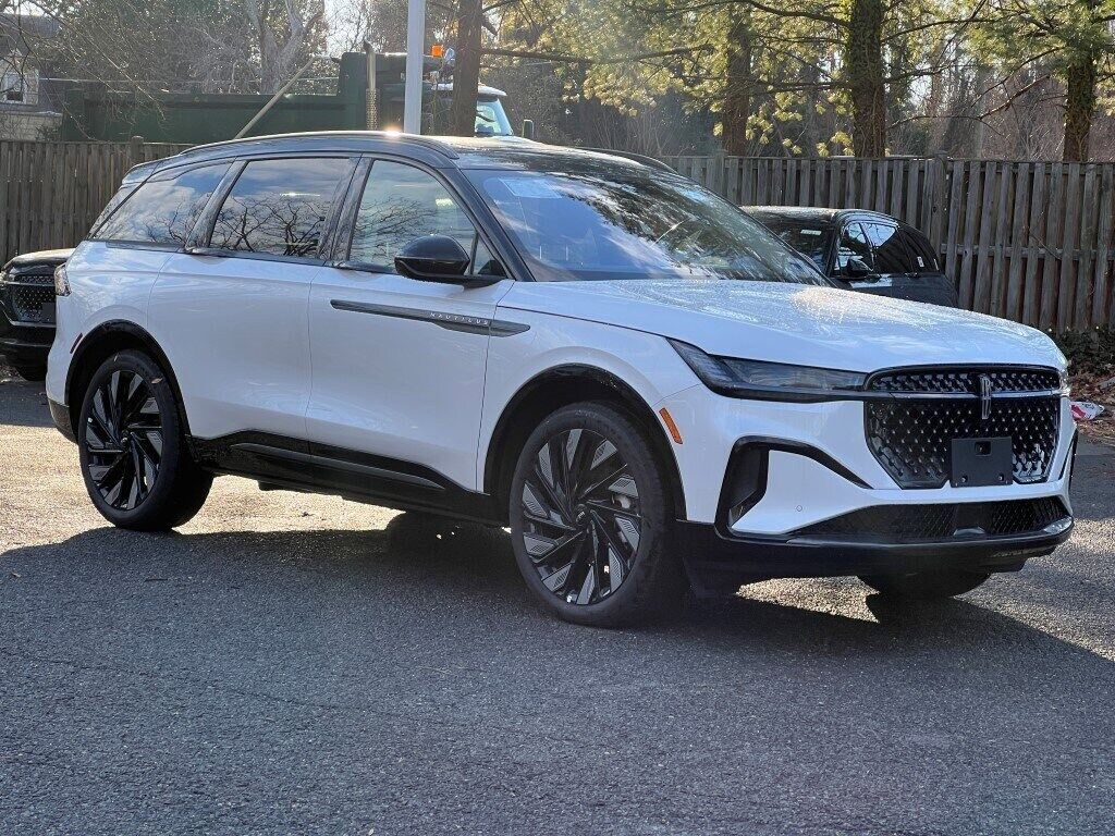 2026 LINCOLN Nautilus