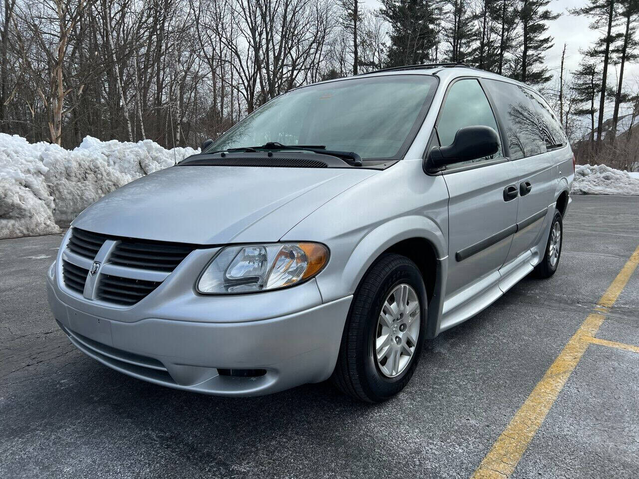 2005 DODGE Caravan