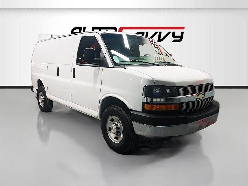 2024 CHEVROLET Express