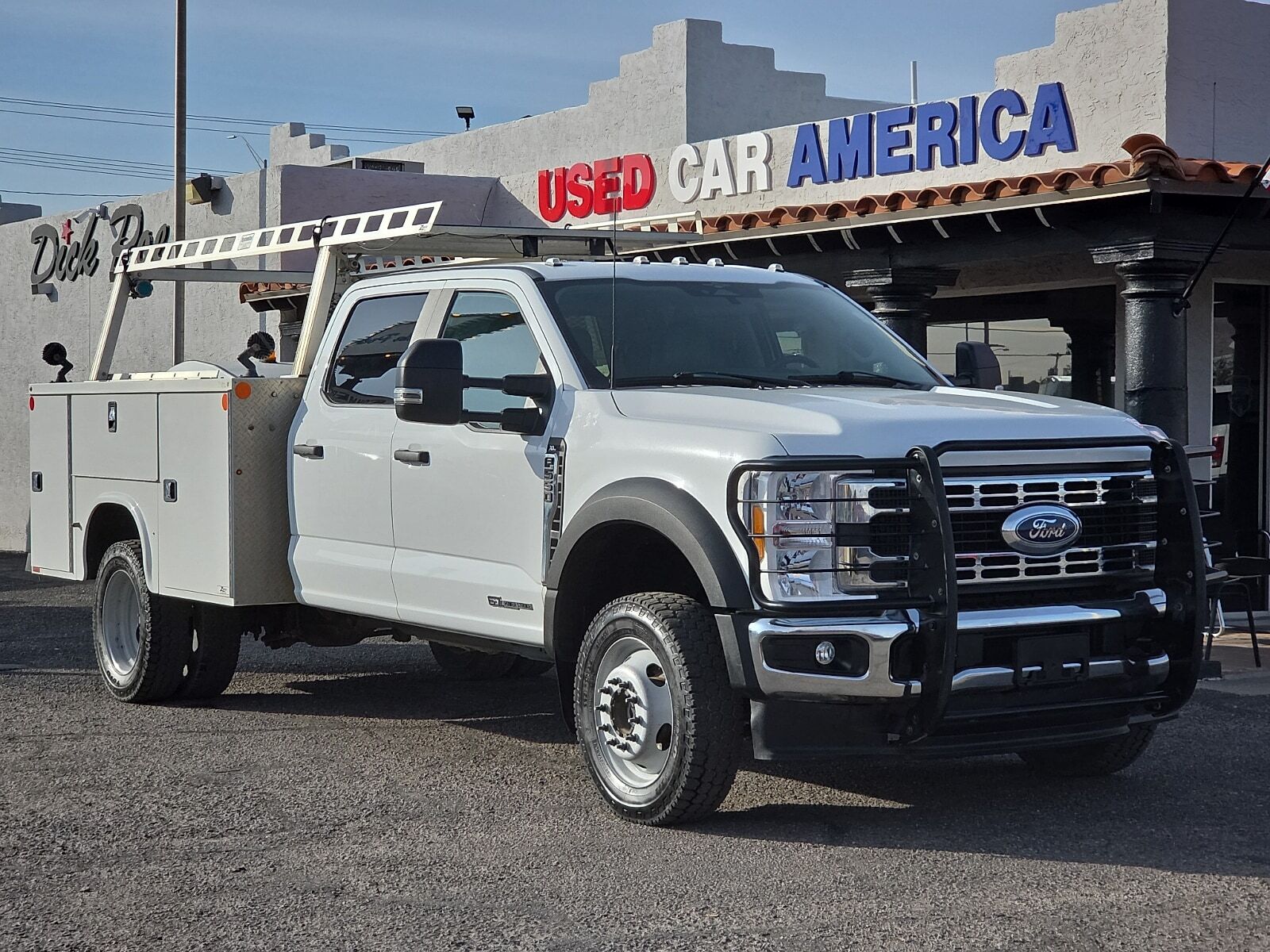 2023 FORD F-550