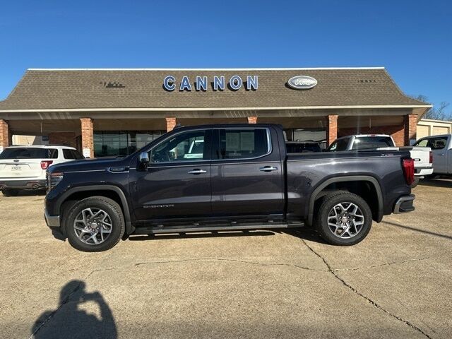 2023 GMC Sierra