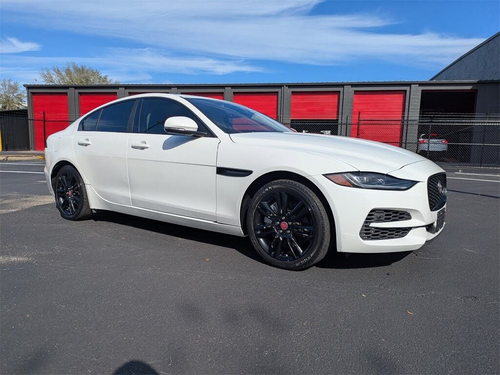 2020 JAGUAR XE
