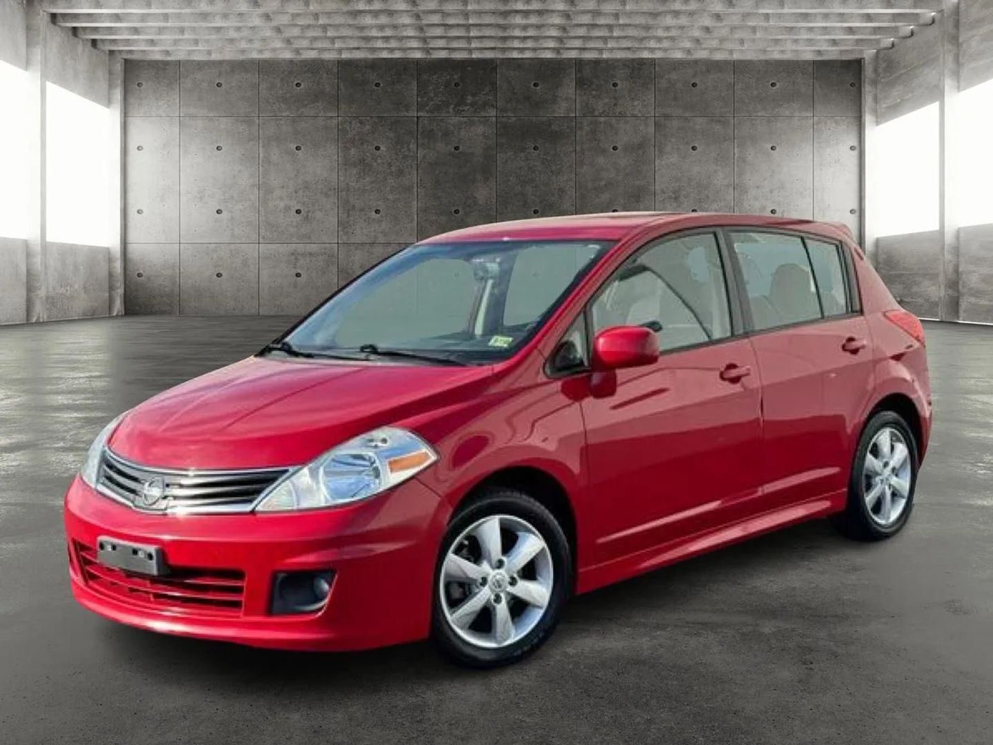 2012 NISSAN Versa