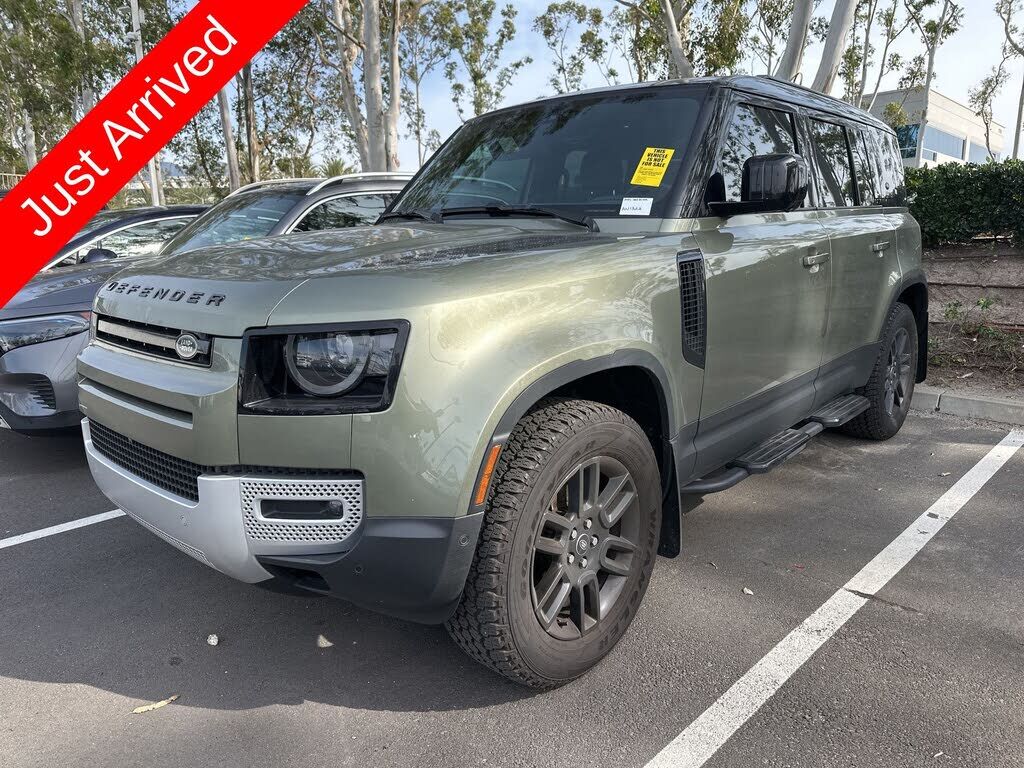 2024 LAND ROVER Defender