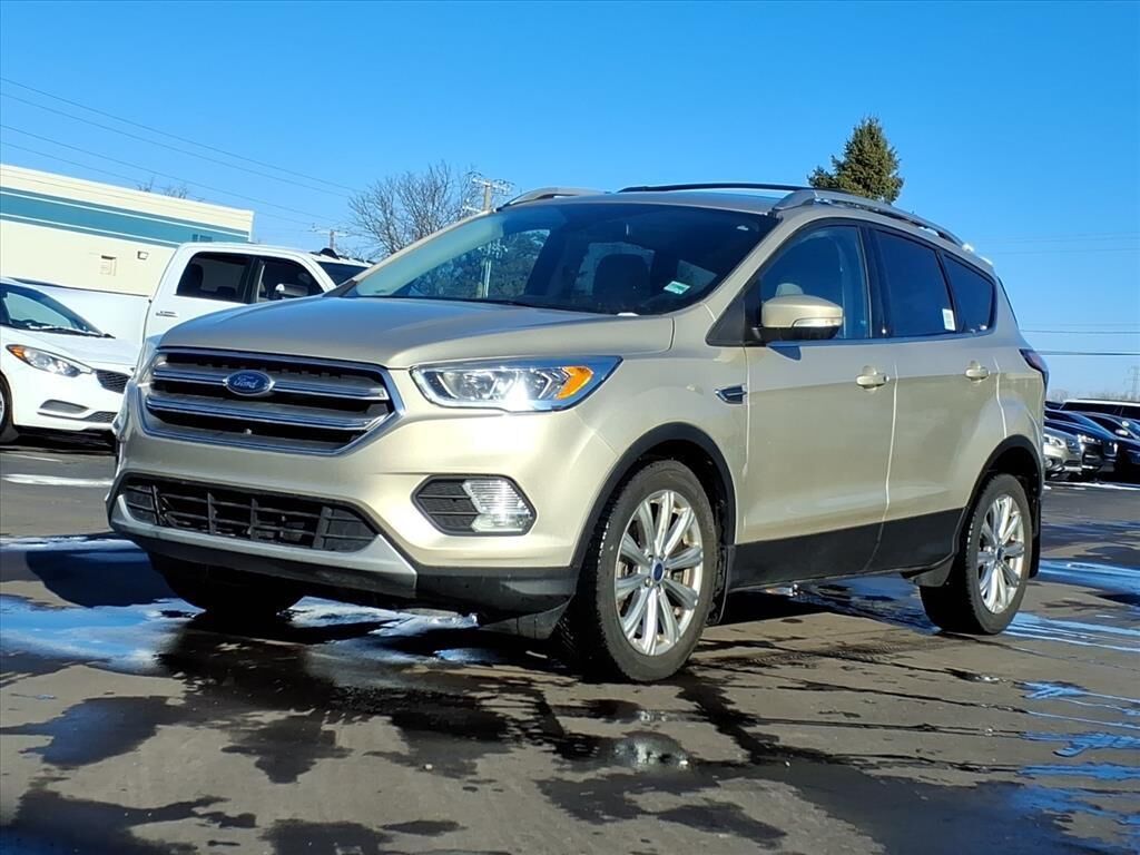 2017 FORD Escape