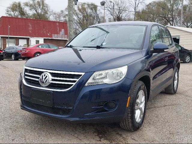 2011 VOLKSWAGEN Tiguan