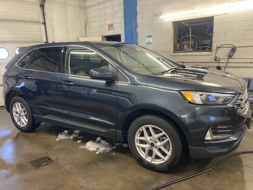2022 FORD Edge